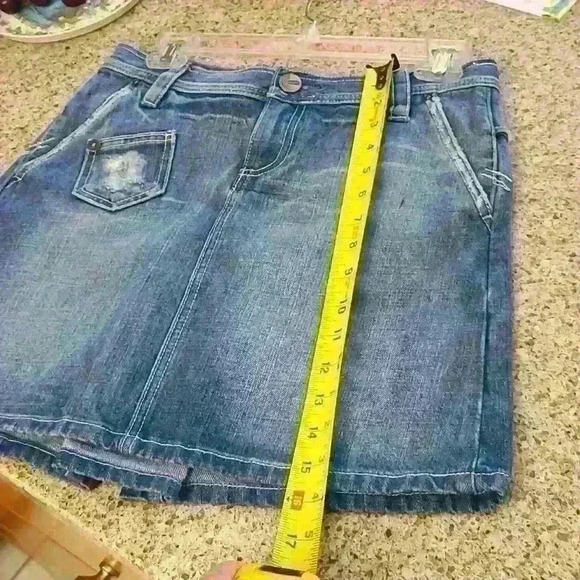 Y2K BCBGirls denim skirt size 2 - Picture 15 of 16